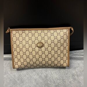 Authentic Gucci Plus clutch or makeup bag